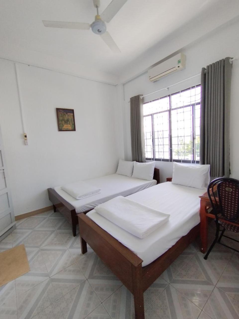 Nha Nghi Sao Mai Hotel Ha Tien Exterior photo